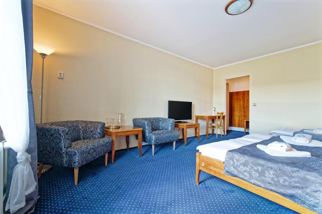 Hotel Napoleon Austerlitz Екстериор снимка