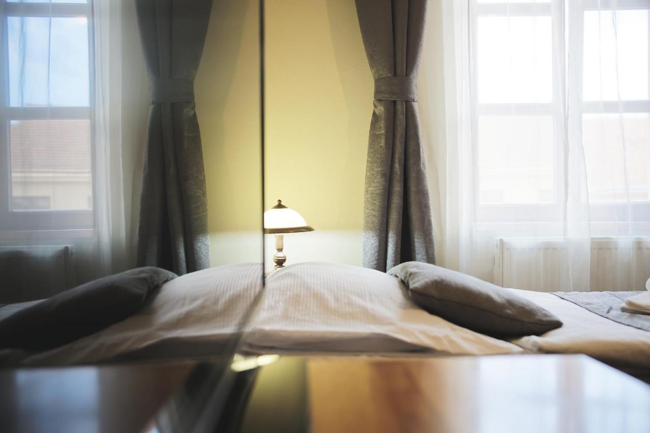 Hotel Napoleon Austerlitz Екстериор снимка