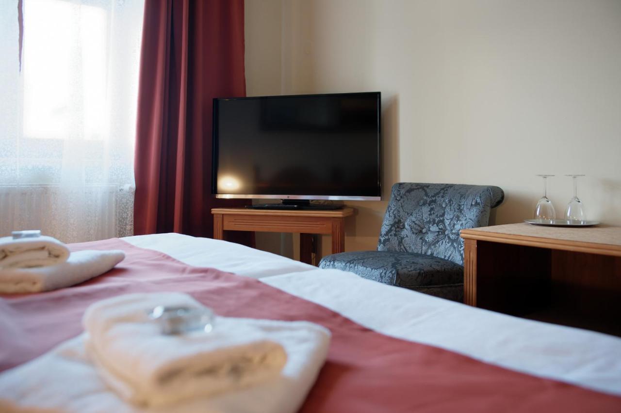 Hotel Napoleon Austerlitz Екстериор снимка