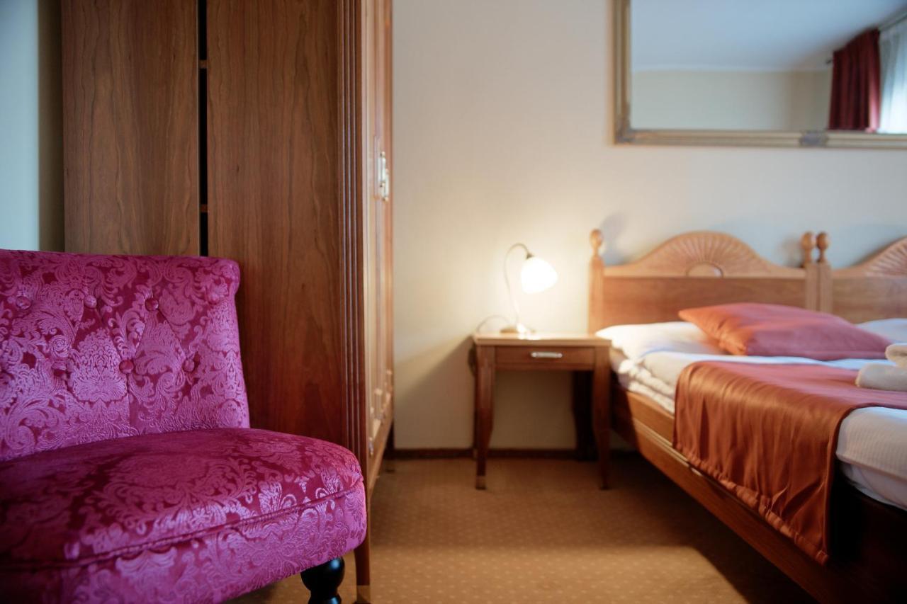 Hotel Napoleon Austerlitz Екстериор снимка