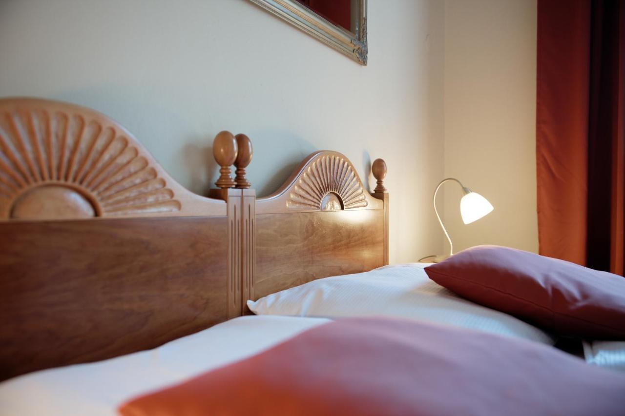 Hotel Napoleon Austerlitz Екстериор снимка